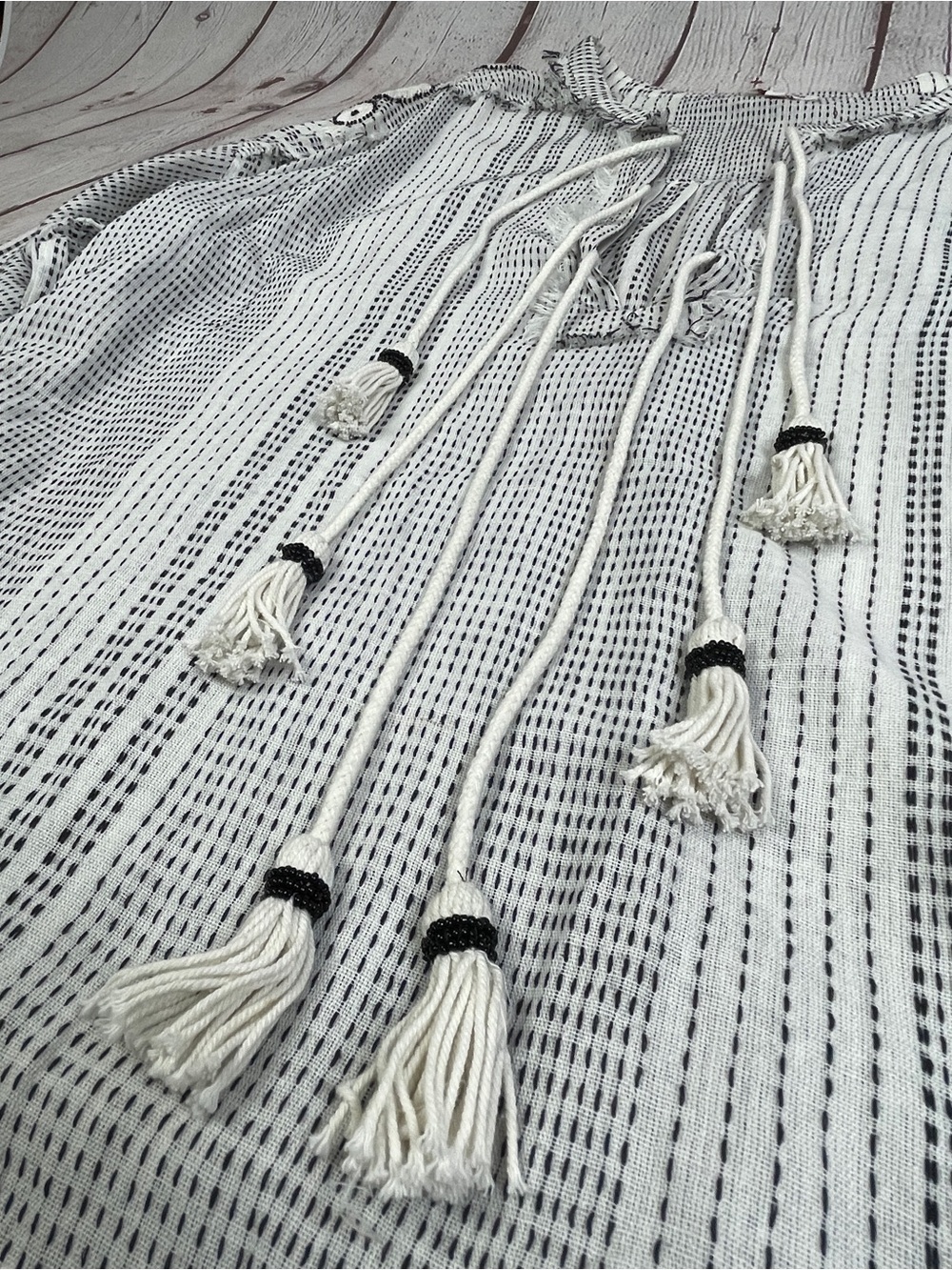 JOHNNY WAS boho tassel tie white & black embroidered cotton tunic top, size L - Picture 4 of 15